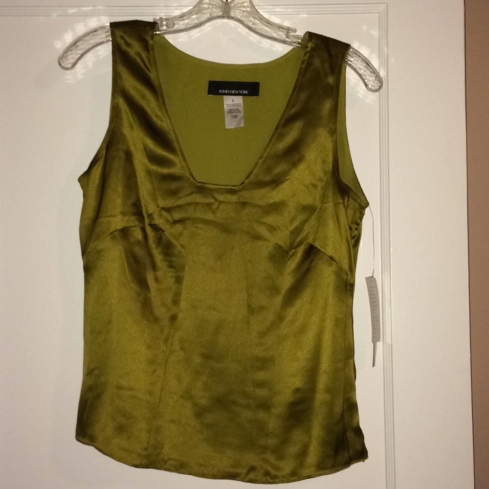 Jones New York 100% Silk Jade Size 8 Blouse.